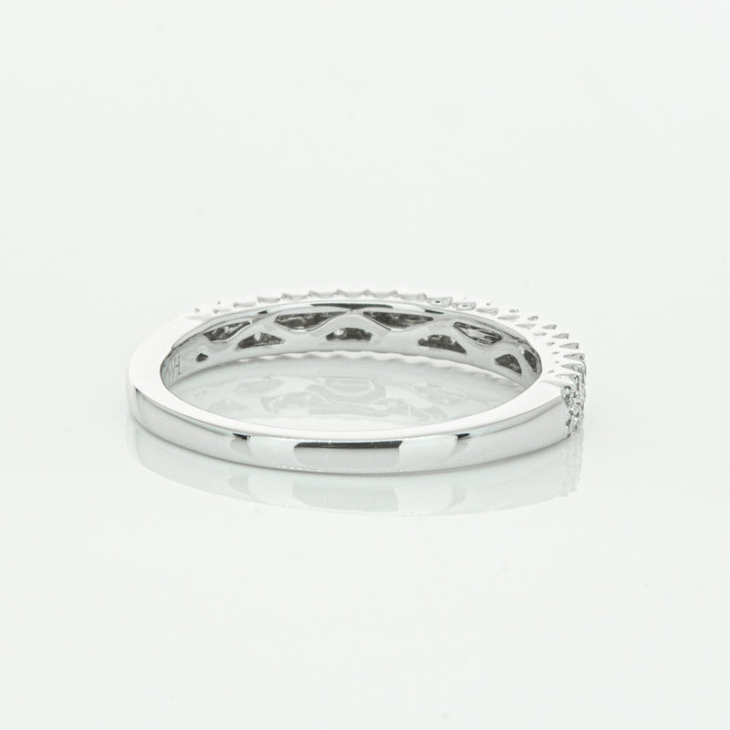 14ct White Gold Diamond Lumiere Band-Ring-Walker & Hall