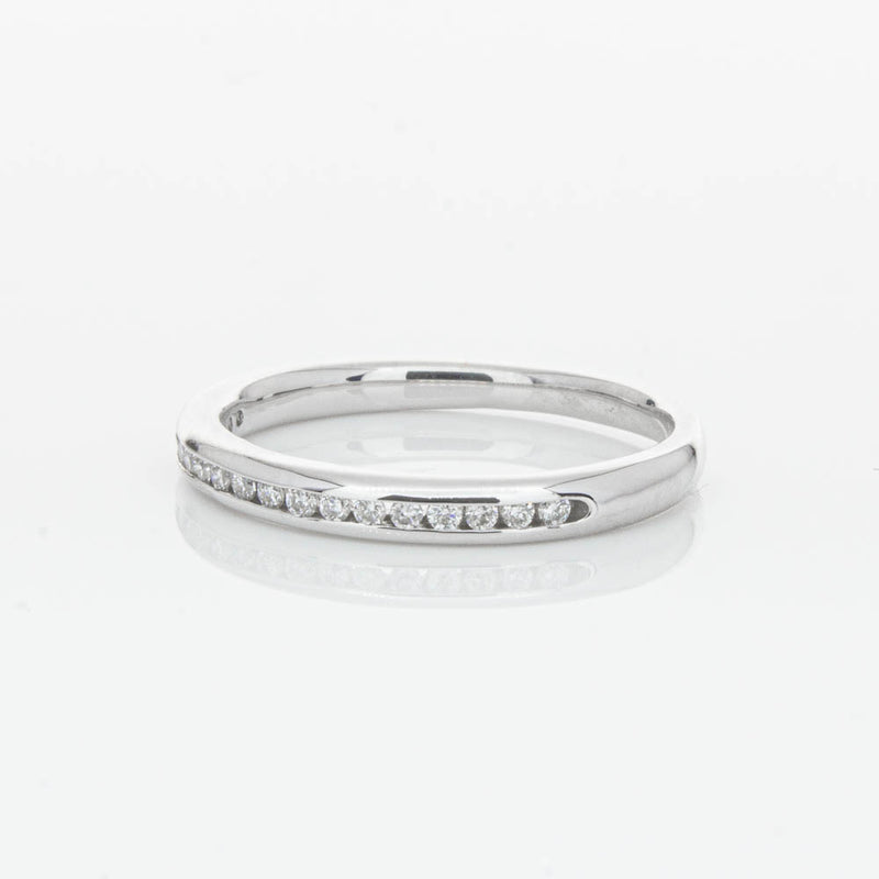 14ct White Gold Diamond Vida Band-Ring-Walker & Hall