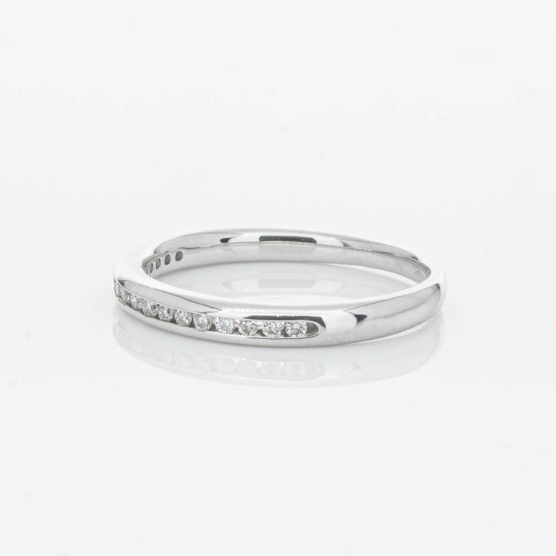 14ct White Gold Diamond Vida Band-Ring-Walker & Hall