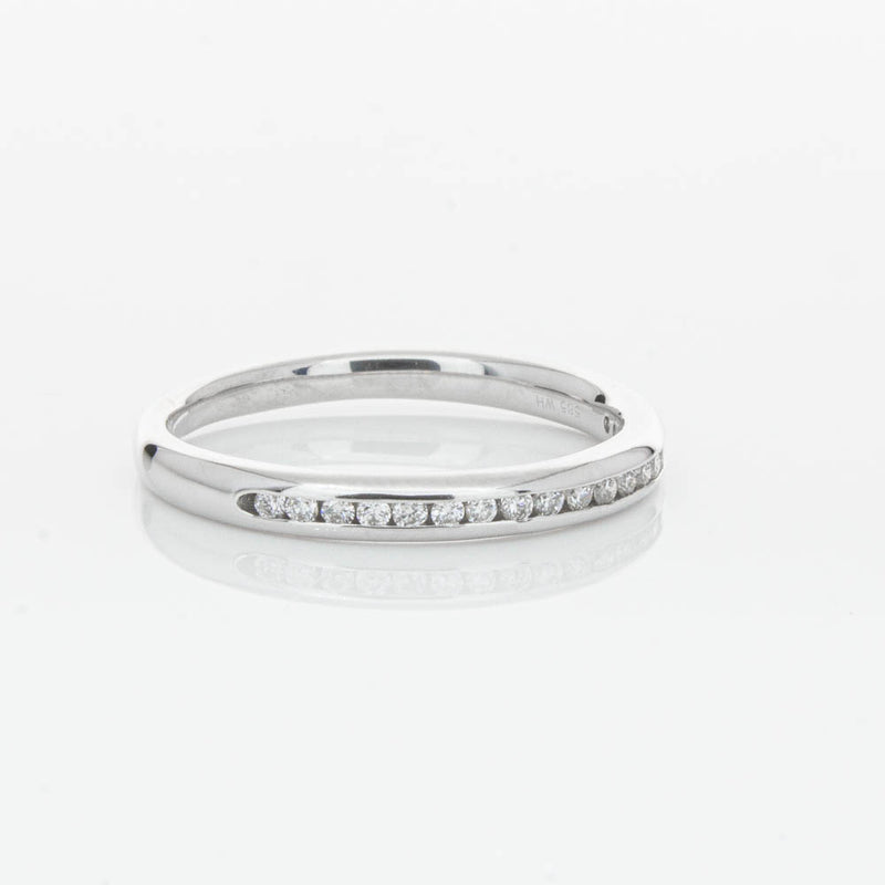 14ct White Gold Diamond Vida Band-Ring-Walker & Hall