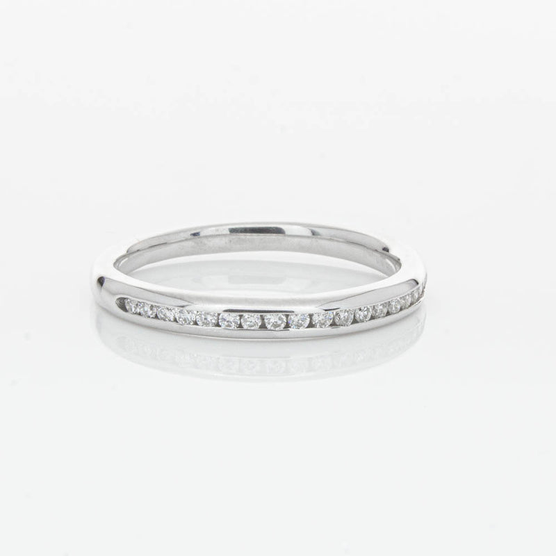 14ct White Gold Diamond Vida Band-Ring-Walker & Hall