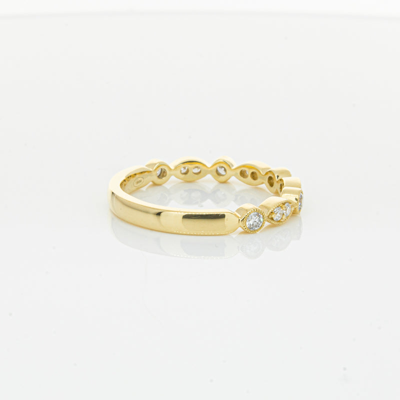 18ct Yellow Gold Diamond Marquise Shaped Band-Ring-Walker & Hall