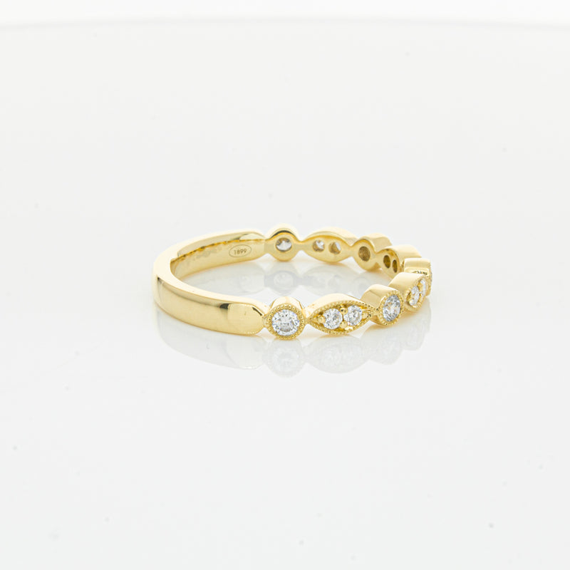 18ct Yellow Gold Diamond Marquise Shaped Band-Ring-Walker & Hall