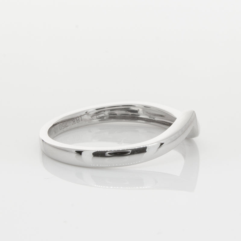 18ct White Gold Fitted Solstice Band-Ring-Walker & Hall