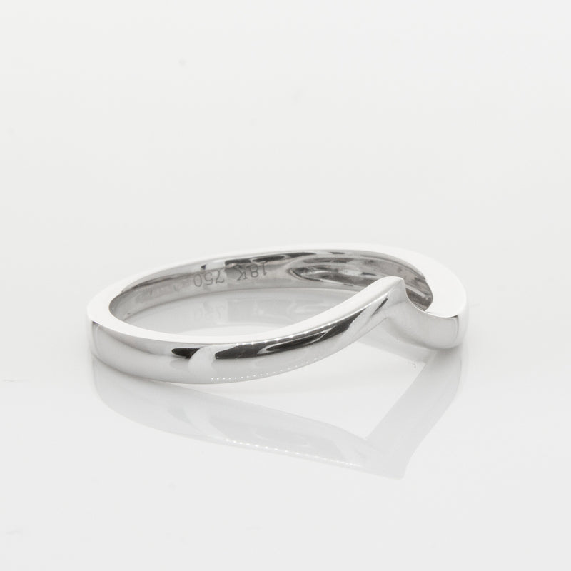 18ct White Gold Fitted Solstice Band-Ring-Walker & Hall