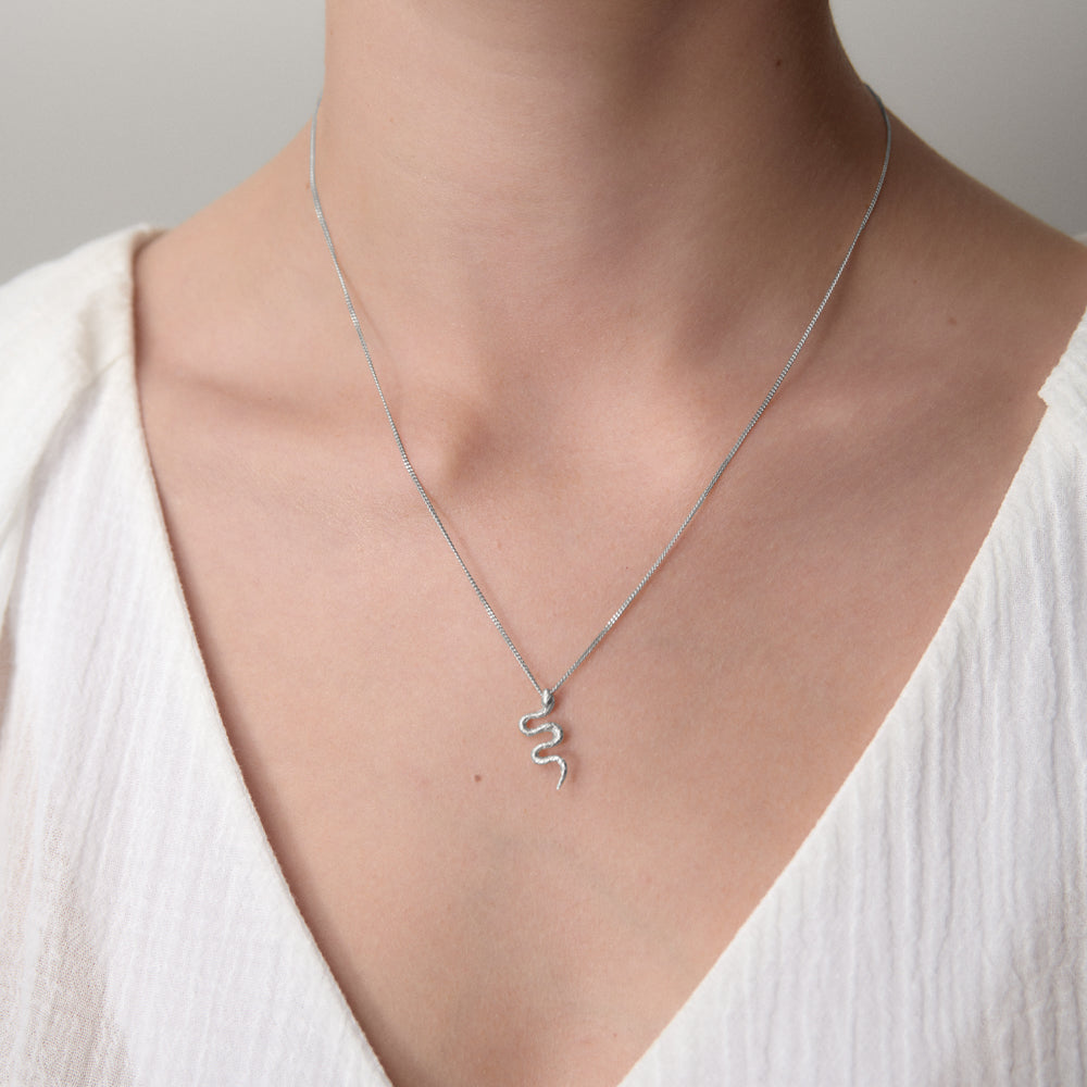Necklace for women: Snake pendant in silver | THOMAS SABO