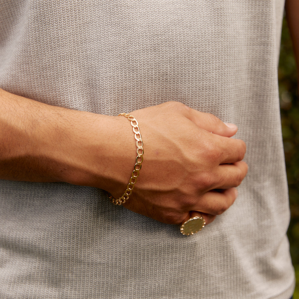 9ct Gold Chunky Curb Bracelet With Spanish Bolt – John Ross Jewellers